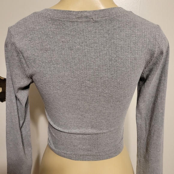 Bozzolo Long Sleeve Shirt Grey Size Small Sweater CROPTOP Fall Winter - Picture 2 of 2
